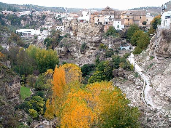 DESCONOCIDO MUERTO EN  ALHAMA DE GRANADA