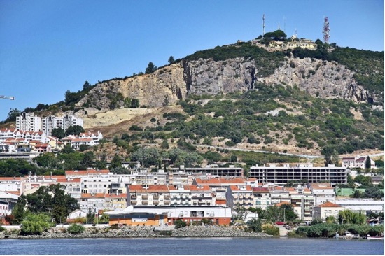 DESCONOCIDO MUERTO EN VILLA FRANCA DE XIRA (PORTUGAL) EN 1932
