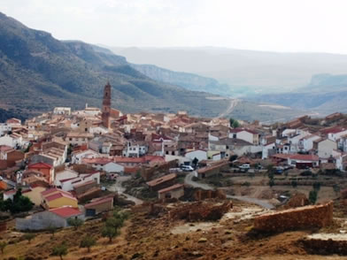 NIÑO MUERE EN ARIÑO (TERUEL) EN 1930