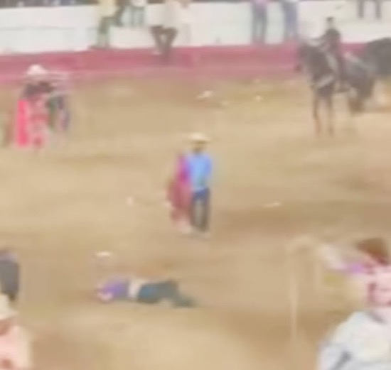TORERO AFICIONADO MUERE EN HUITZUCO, GRO., MÉXICO EN 2025 TORERO AFICIONADO MUERE EN HUITZUCO, GRO., MÉXICO EN 2025