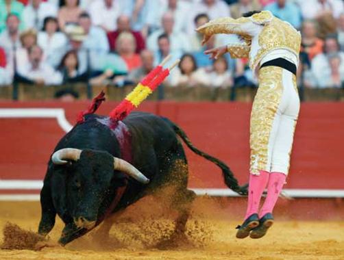 2 BANDERILLEROS MUERTOS  EN LA GUERRA CIVIL ESPAÑOLA  (1937)